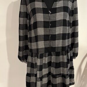 LOFT Black and White Long Sleeve Plaid Flannel Dress Size 8P
